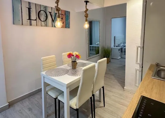 Apartment Casco Antiguo Reformado Wifi Parking Aire Acondicionado Patio Barbacoa Y Balcon Welcome Cycling Teams