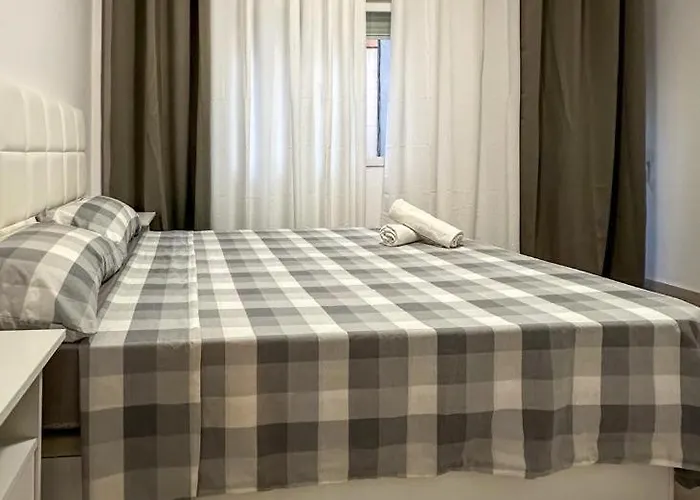 Apartment Casco Antiguo Reformado Wifi Parking Aire Acondicionado Patio Barbacoa Y Balcon Welcome Cycling Teams