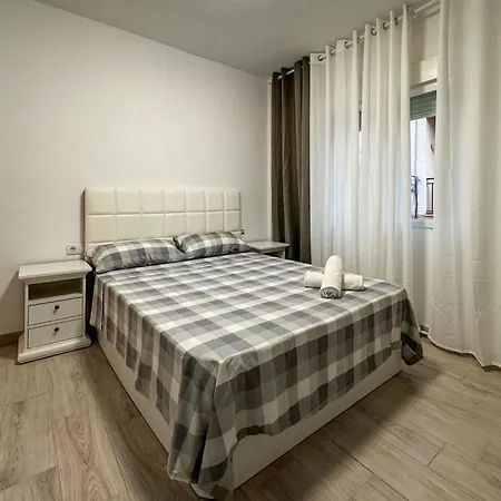 Casco Antiguo Reformado Wifi Parking Aire Acondicionado Patio Barbacoa Y Balcon Welcome Cycling Teams *