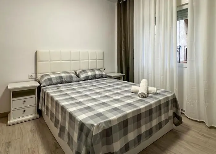 Casco Antiguo Reformado Wifi Parking Aire Acondicionado Patio Barbacoa Y Balcon Welcome Cycling Teams *