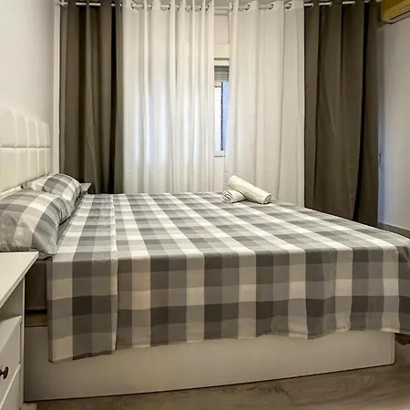 Apartment Casco Antiguo Reformado Wifi Parking Aire Acondicionado Patio Barbacoa Y Balcon Welcome Cycling Teams