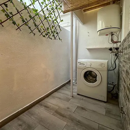 Casco Antiguo Reformado Wifi Parking Aire Acondicionado Patio Barbacoa Y Balcon Welcome Cycling Teams *